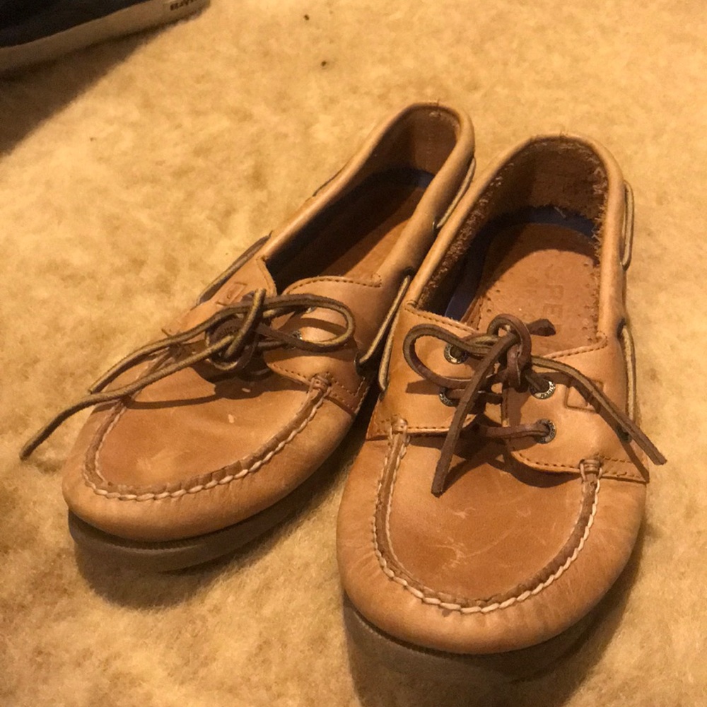 Tan Sperry Shoes